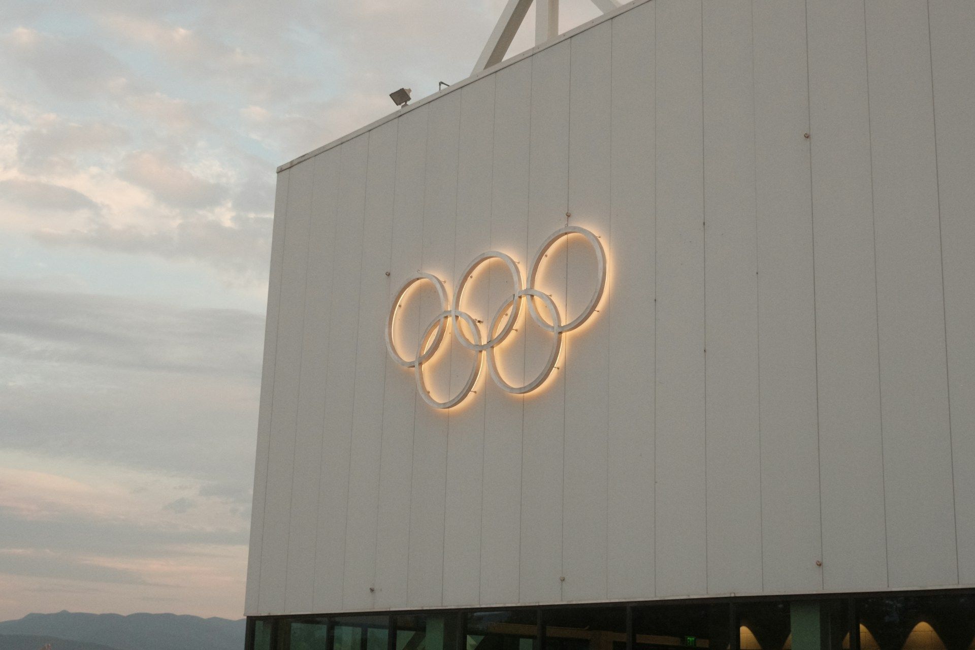 Dlaczego na igrzyskach olimpijskich rozdaje się prezerwatywy?